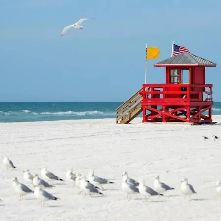 Cozy Retreat Pvt Rm Close To Siesta Keys J3A Shared Home